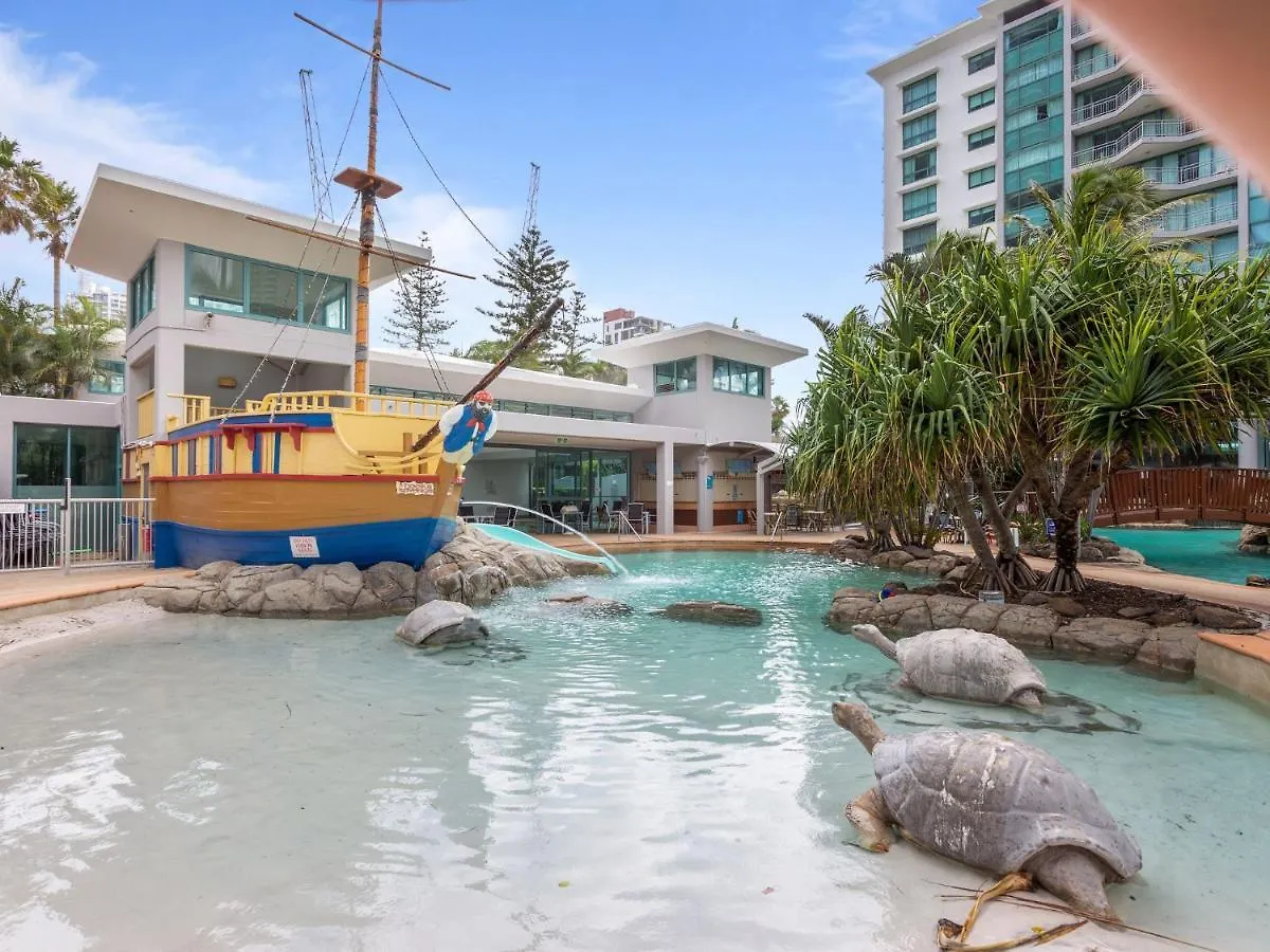 Crown Towers Superior 3 Bedroom Apartment - Coasthm Gold Coast